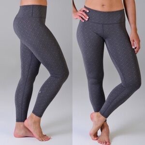 Glyder Spanish Tile Jacquard Elongate Leggings C2.